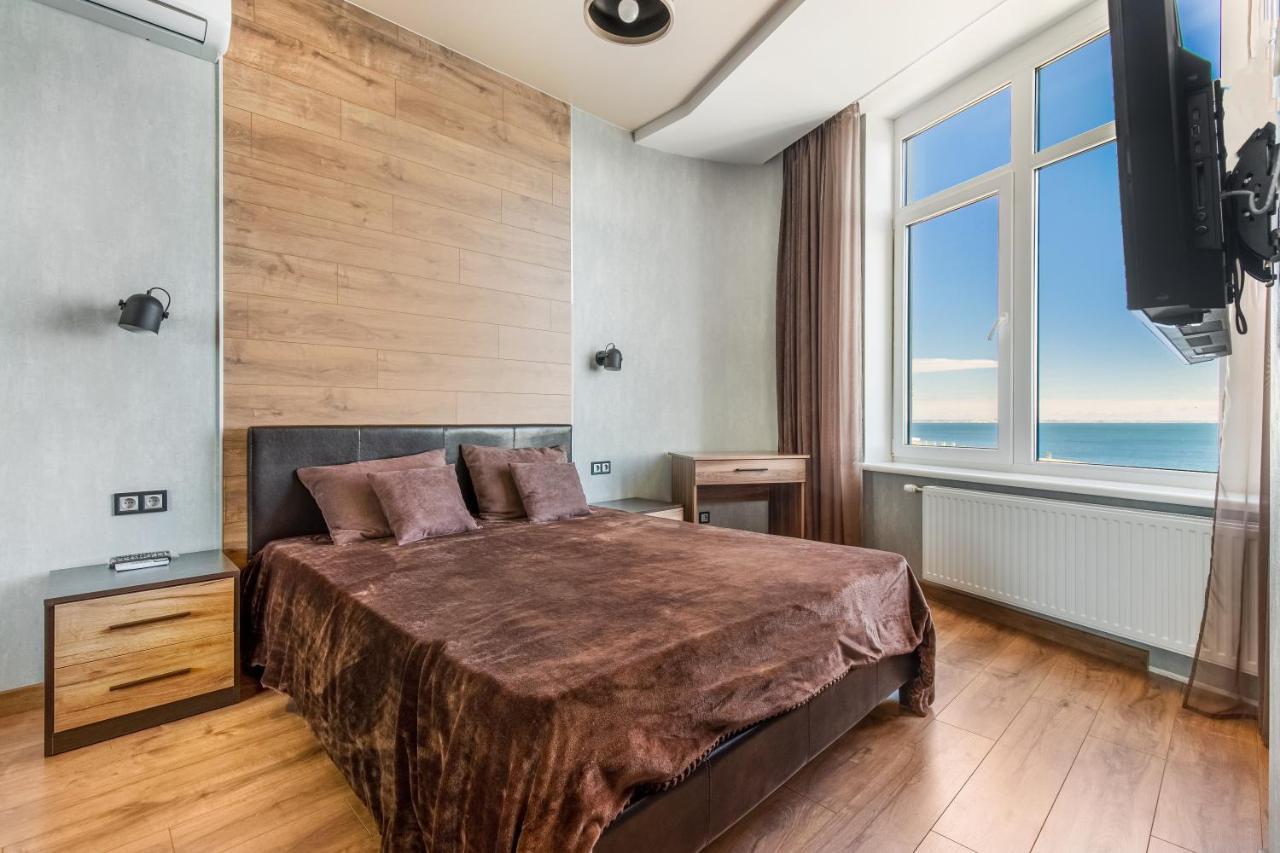 Sea Symphony Wood Style Apartment Одеса Екстер'єр фото